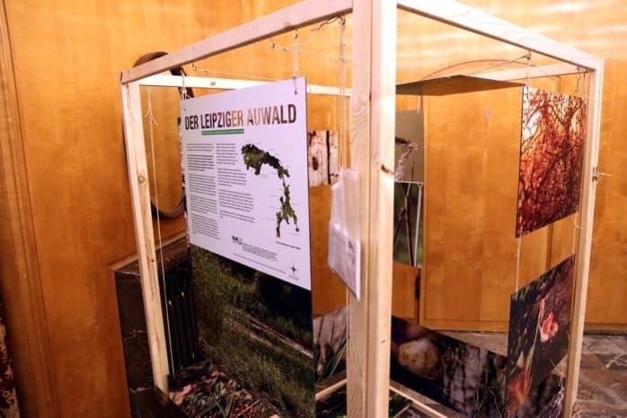 Der Auwald-Kubus wird zukünftig an verscheidenen Stellen Leipzigs auftauchen, um den Auwald vorzustellen. Foto: L-IZ.de