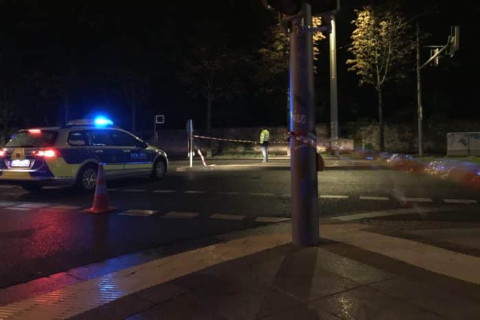 Für etwa 2 Stunden war die Prager Straße wegen möglicher Schadstoffwirkungen vom Brand komplett gesperrt. Foto: L-IZ.de