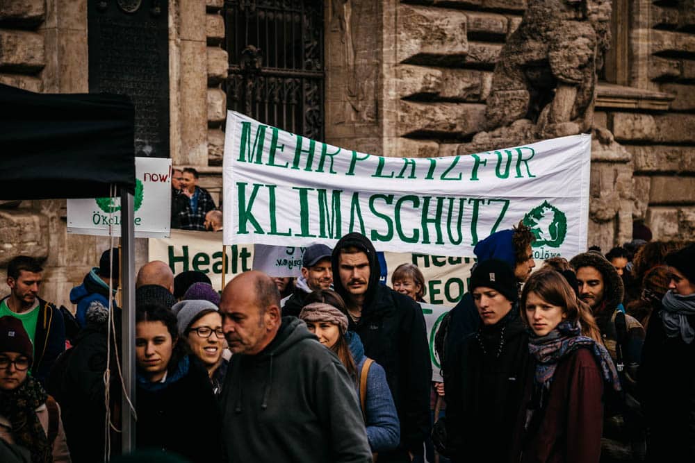 Demo am 30. Oktober 2019 vorm Neuen Rathaus. Foto: Tobias Möritz