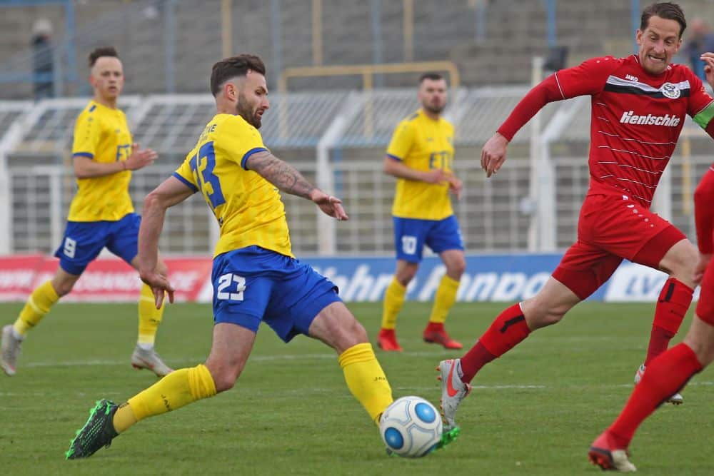 Sascha Pfeffer stand erstmal wieder in der Lok-Startelf und erzielte beim Sieg in Auerbach einen Treffer. Foto: Jan Kaefer (Archiv)