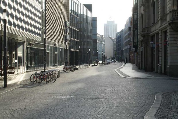 Steinwüste Brühl. Foto: Ralf Julke