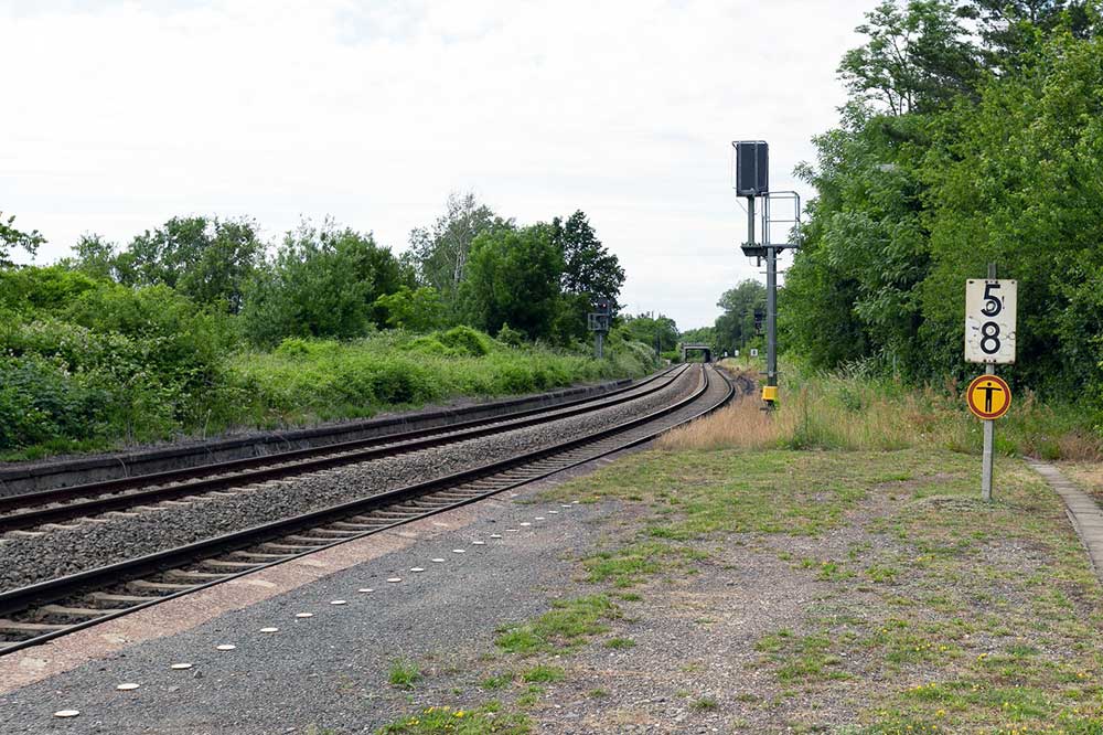Auch der Haltepunkt Engelsdorf / Werkstättenstraße wird ausgebaut. Foto: Deutsche Bahn