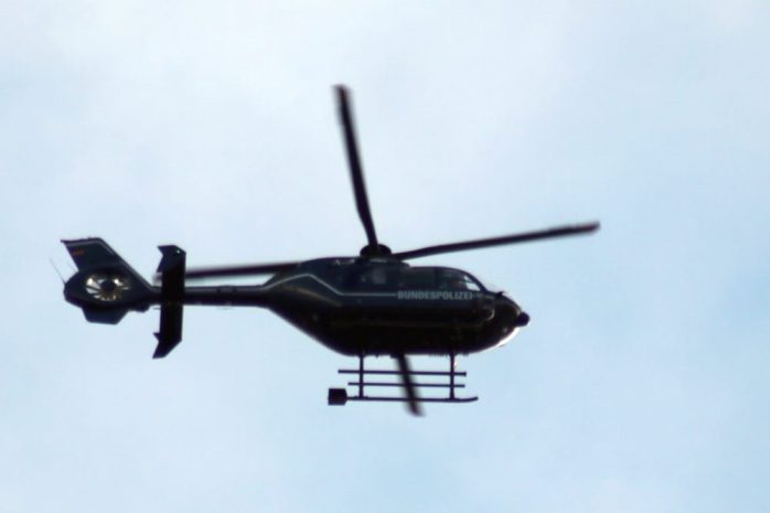 Ein gut behüteter Wandertag: Stundenlang kreiste ab etwa 9 Uhr der Hubschrauber der Bundespolizei. Foto: Michael Freitag