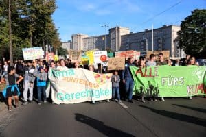 Der erste große Klimastreik in leipzig am 20. September 2019 mit 20.000 Teilnehmern auf dem Ring. Foto: Michael Freitag