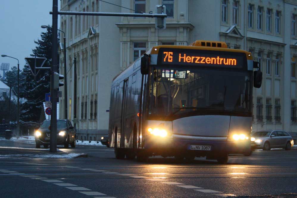 Buslinie 76 in Probstheida. Foto: Ralf Julke