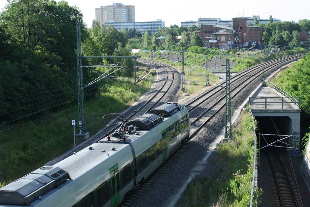 S-Bahn auf dem Weg Richtung Zwickau. Foto: Ralf Julke