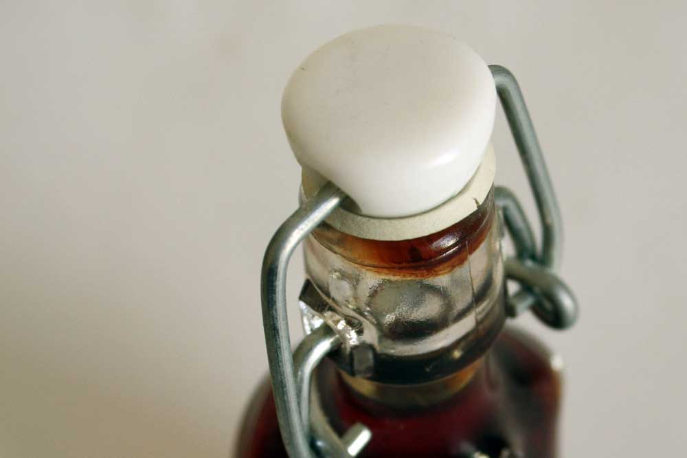 Am Ende enden die Helden an der Flasche ... Foto: Ralf Julke