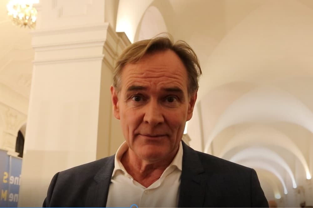 Der aktuell zweitplatzierte Amtsinhaber: Burkhard Jung (SPD) direkt nach dem Endergebnis aus Runde 1 der OBM-Wahlen in Leipzig am 2. Februar 2020. Foto: L-IZ.de