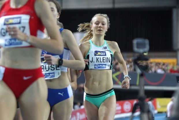 Julia Klein lief über 1.500 Meter meist hinterher. Foto: Jan Kaefer