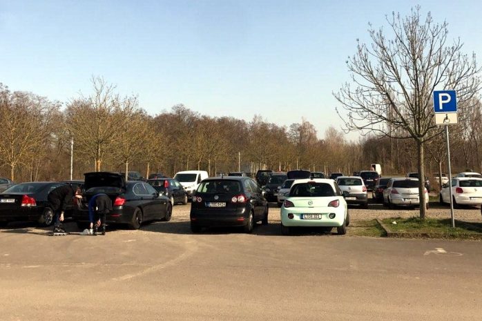 Hier soll am Samstag am Cossi gesperrt sein - heute war davon noch nichts zu sehen. Foto: L-IZ.de