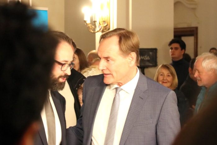 Kontaktaufnahmen nach einem skurilen Wahlkampf der asymetrische Demobilisierung und ungewöhnlichen Wählerzahlen. Foto: L-IZ.de