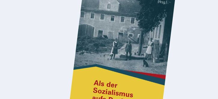 Nancy Aris, Wolfram Männel (Hrsg.): Als der Sozialismus ins Dorf kam. Cover: Evangelische Verlagsanstalt