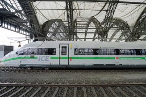In Dresden getauft: ICE 4 „Freistaat Sachsen“. Foto: Deutsche Bahn AG / Volker Emersleben