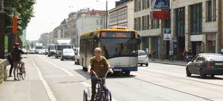 Radfahrer in der Georg-Schumann-Straße. Archivfoto: Ralf Julke