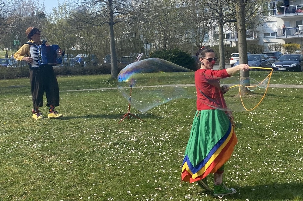 Clowndoktoren Idstein. Quelle: Dachverband Clowns in Medizin und Pflege Deutschland e.V.