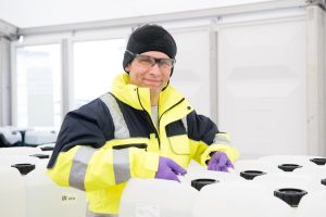 VERBIO-Geschäftsführer Dr. Wolfram Klein mit Desinfektionsmittelspende, © VERBIO