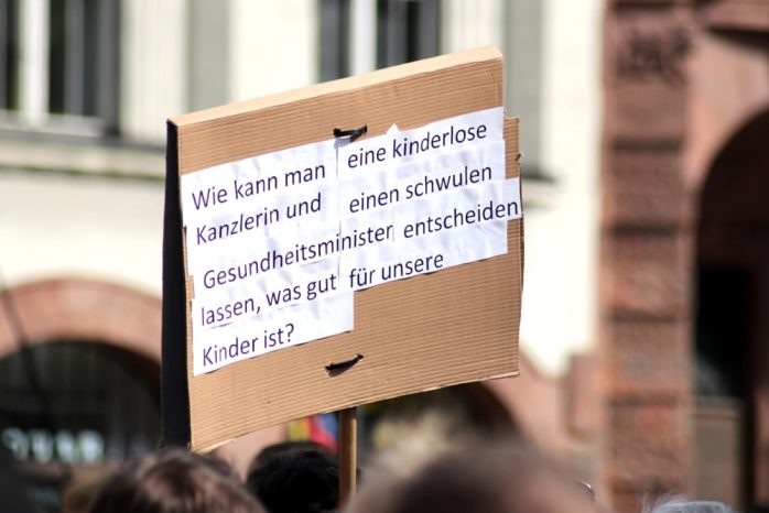 Bei der "Bewegung Leipzig" "argumentiert" man hier und da auch mal so ... Foto: MIchael Freitag