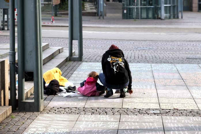 Spontane Hilfe von einer kleinen Familie. Foto: L-IZ.de