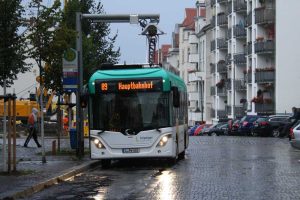 Elektrobus im Leipziger Testbetrieb. Foto: Ralf Julke