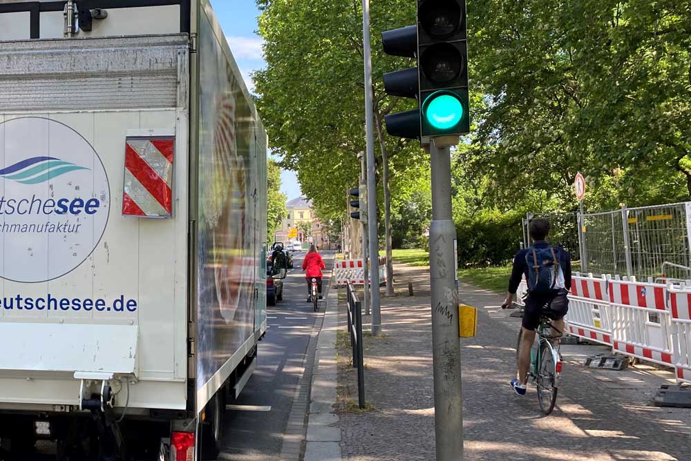 Radweglose Harkortstraße am Floßplatz. Foto: ADFC Leipzig