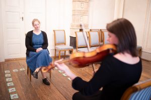 Start im Schumann-Haus mit Gewandhaus-Musikerin Anne Wiechmann-Milatz. Foto: Anne Schwerin