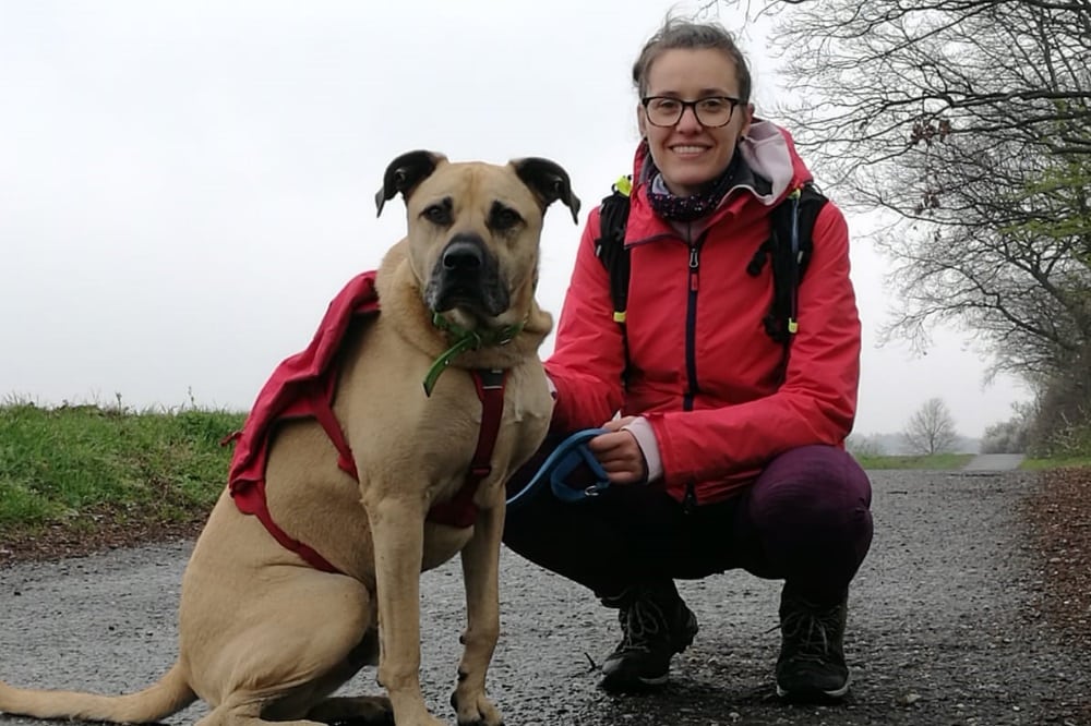 Christin Körner mit Adam. Quelle: Tierschutzliga