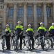 Sieht aus wie eine Shoppingtour, ist aber nur die Fahrradstaffel der Polizei. Foto: L-IZ.de