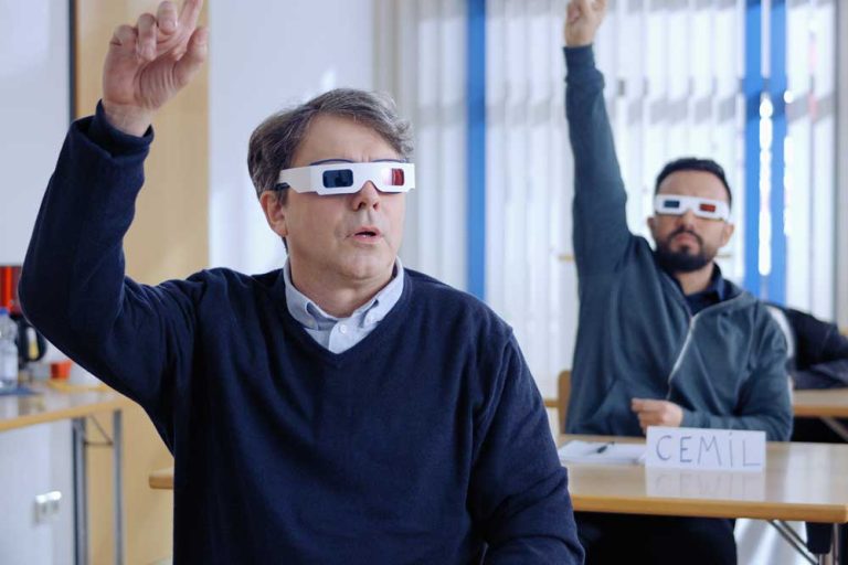 Für Raik Singer fast ein Heimspiel: Eine richtige Heimkehrer-Komödie ...