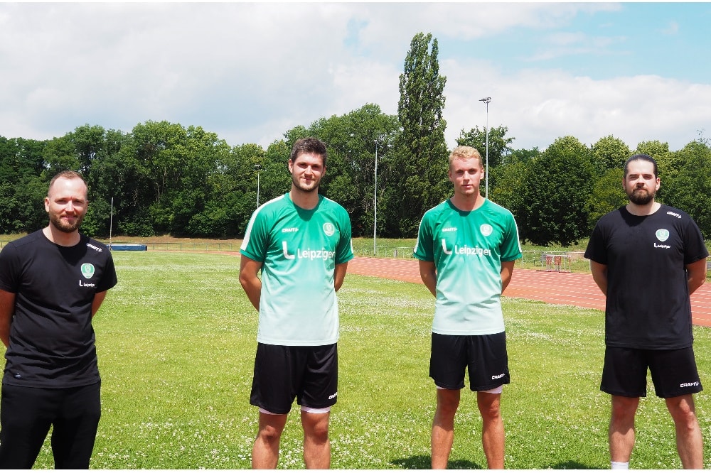 Das Trainerteam André Haber & Milos Putera zusammen mit den Neuzugängen Kristian Saeveraas und Martin Larsen. Quelle: SC DHfK