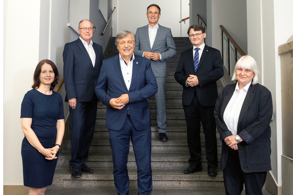Der neue Hochschulrat der HTWK Leipzig (Amtszeit: 2020-2025). V.l.n.r.: Prof. Heike Graßmann, Prof. Jürgen Staupe, Dr. Mathias Reuschel, Hans-Peter Kemser, Prof. Hubertus Milke, Prof. Gabriele Hooffacker (nicht im Bild: OBM Burkhard Jung). Quelle: Swen Reichhold/HTWK Leipzig