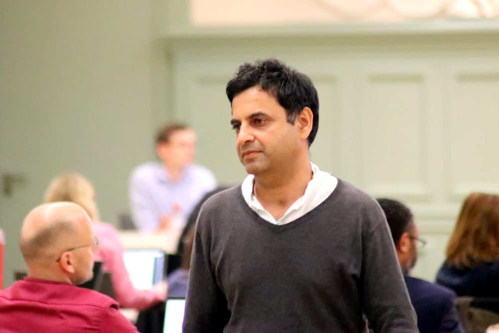 Kanwal Sethi - seit 2015 Vorsitzender des Migrantenbeirat Leipzig - brachte den Antrag ein. Foto: L-IZ.de