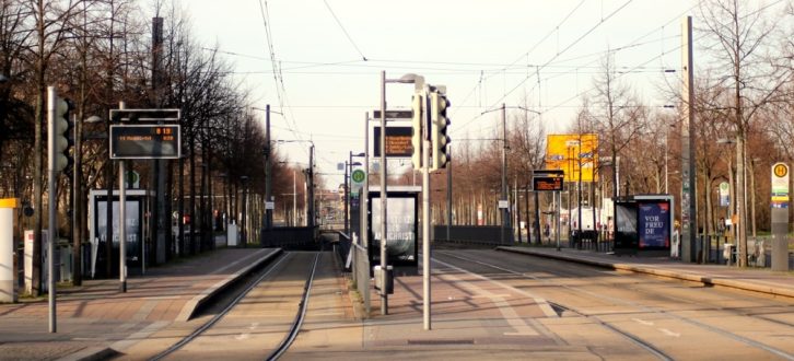 Straßenbahnhaltestelle am Waldplatz. Foto: L-IZ.de