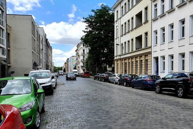 Jede Menge Platz für Autos, null Aufenthaltsqualität: die Shakespearestraße. Foto: Tim Elschner