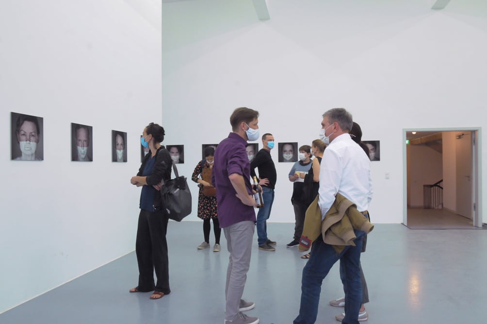 Eröffnung der Ausstellung „Zwischen“. Foto: ODP Galerie