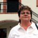 Kerstin K&ouml;ditz (Die Linke, MdL) 2019 vor dem Rathaus Grimma.