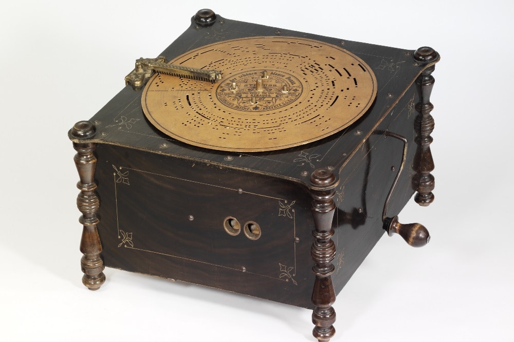 Lochplatten-Geräte aus Leipziger Produktion, um 1890 gebaut, Privatbesitz. Foto: Marion Wenzel