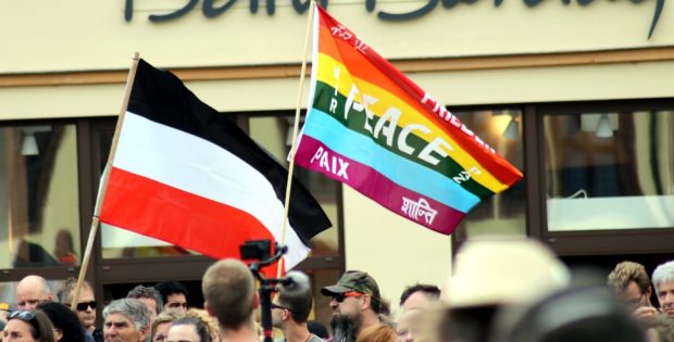 Frieden und Kaiserreich bei der letzten Demo in Leipzig vor der geplanten Großdemo am 29. August in Berlin. Foto: Michael Freitag