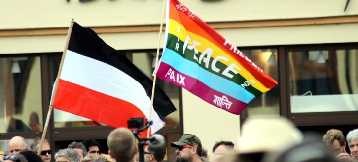 Frieden und Kaiserreich bei der letzten Demo in Leipzig vor der geplanten Großdemo am 29. August in Berlin. Foto: Michael Freitag