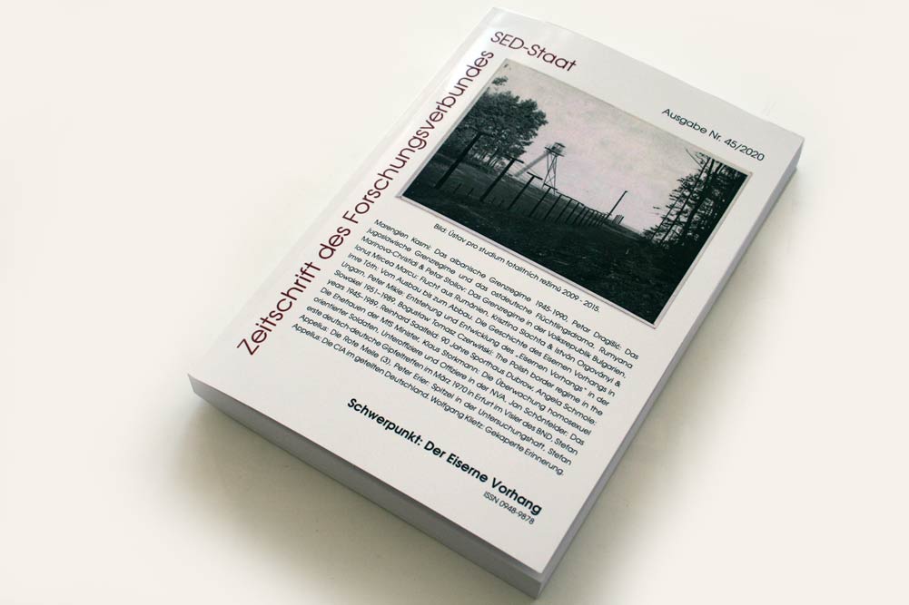 Die aktuelle Ausgabe der Zeitschrift des Forschungsverbundes SED-Staat der Freien Universität mit einem Beitrag zum Erfurter Gipfeltreffen. Foto: Ralf Julke