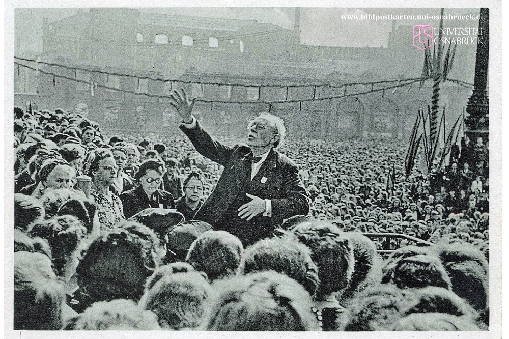 Licht dirigiert. Quelle: Ariowitsch-Haus" e.V.