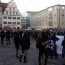 Schlussbild mit Fahne auf dem Leipziger Marktplatz. Foto: L-IZ.de