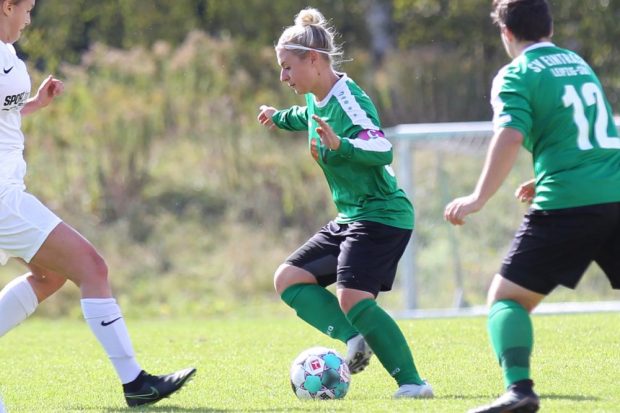 ELS-Kapitänin Michelle Förster am Ball. Foto: Jan Kaefer