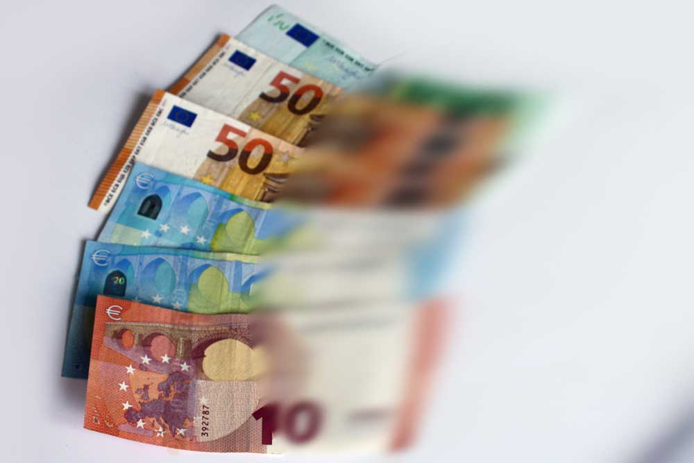 Auf der einen Seite gibt's Geld für Leipzigs Schulen, auf der anderen Seite eine ungewisse Zukunft für die Kneipenkultur in Reudnitz. Foto: L-IZ.de