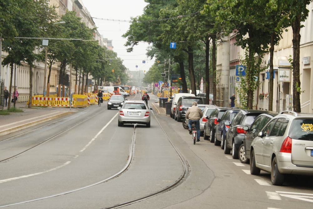 Die Könneritzstraße kurz vor der Haltestelle Holbeinstraße. Archivfoto: Ralf Julke