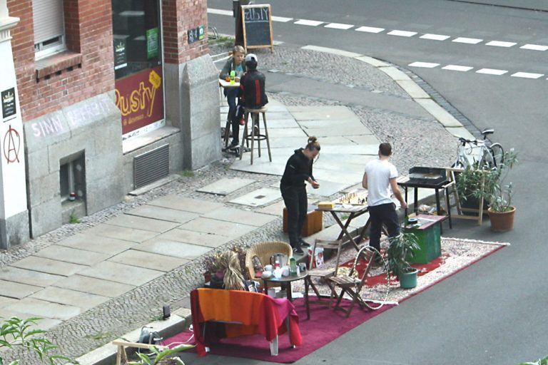 Auch in diesem Jahr wurden Parkplätze in Leipzig in Kleingärten, Spielplätze und Sitzecken verwandelt. Foto: Ralf Julke