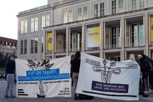 Kundgebung für sichere Abtreibungen auf dem Augustusplatz. Foto: René Loch