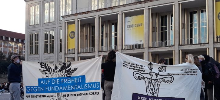 Kundgebung für sichere Abtreibungen auf dem Augustusplatz. Foto: René Loch