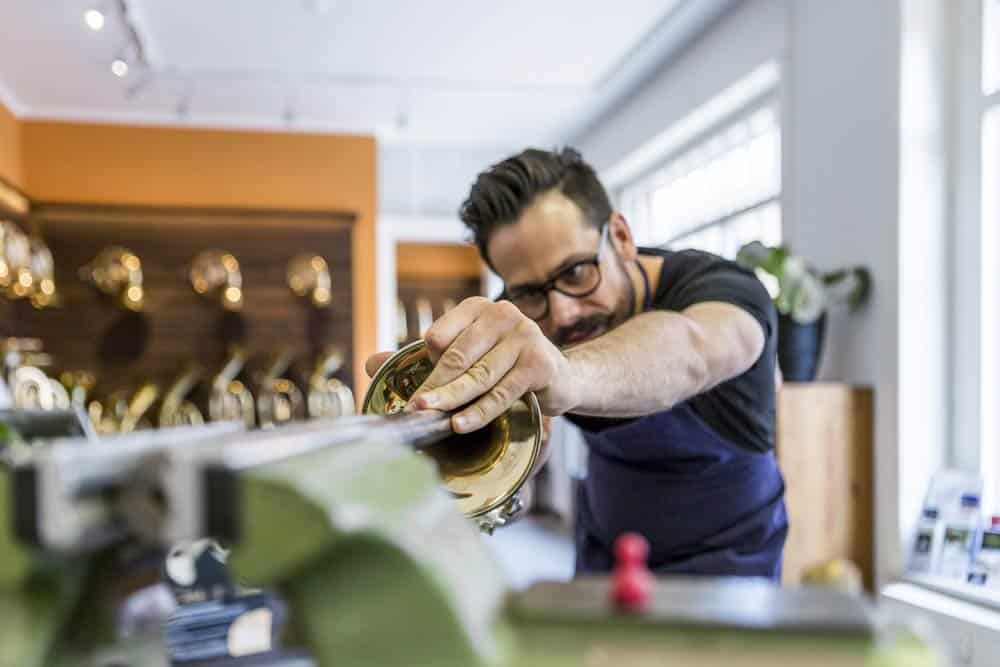 Instrumentenbauer Matthias Vogt. Foto: Freundeskreis des GRASSI Museums für Angewandte Kunst Leipzig e.V. / Nick Putzmann