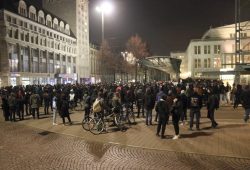 9. November 2020 - Reichpogromnacht - und wegen Samstag. Der Gegenprotest ist laut. Foto: L-IZ.de