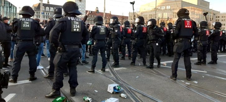 Schon am 7. November gab es "Antifa-Hurensöhne-Gesänge" bei der „Querdenken“-Kundgebung. Foto: Tilly Domian / L-IZ.de